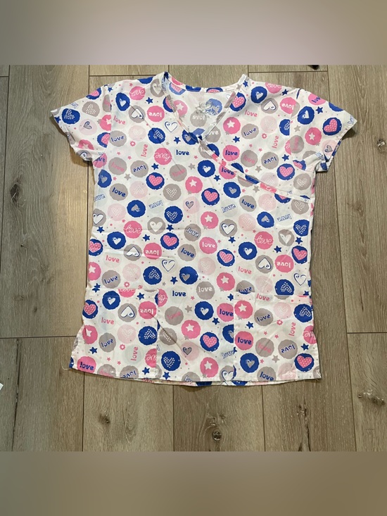 Tops - Trendy XS Scrub Top - I Love Scrubs Pink Blue Hearts Stars Pattern